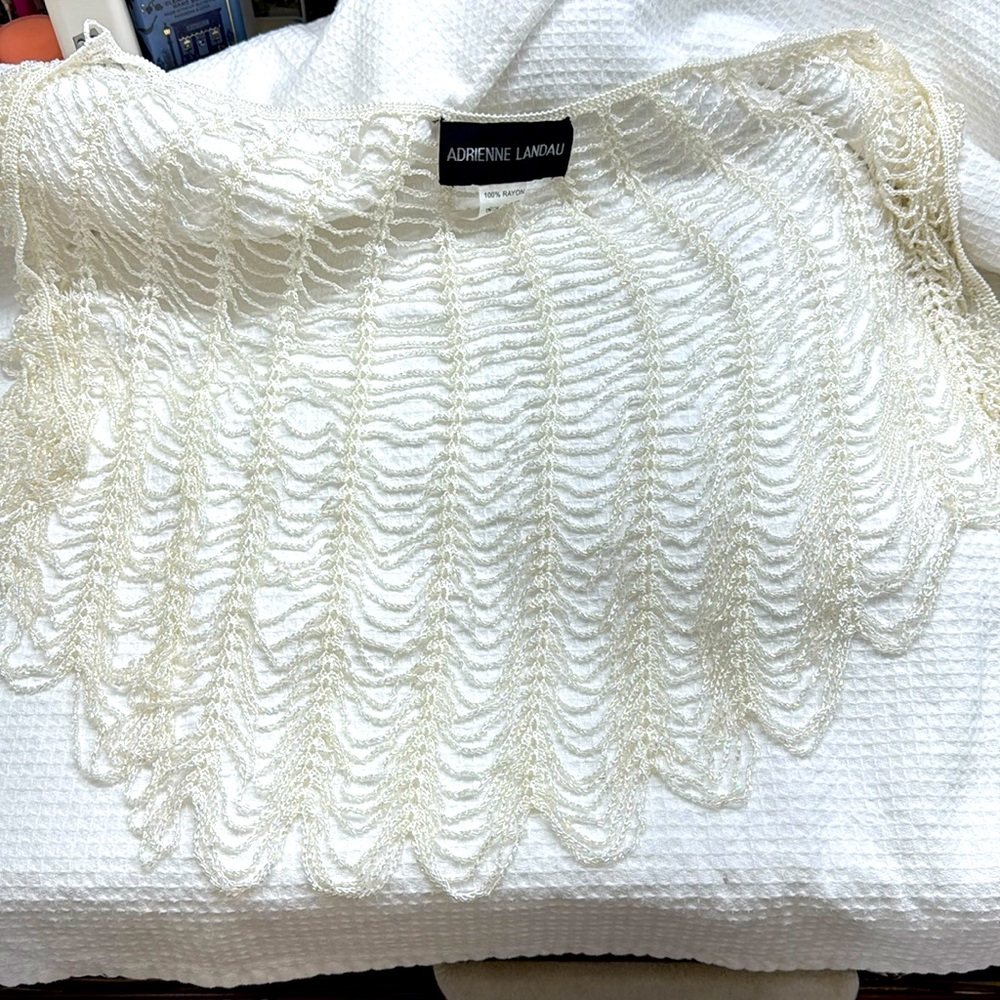 NWOT Adrienne Landau White Beaded Shawl Cape Elegant